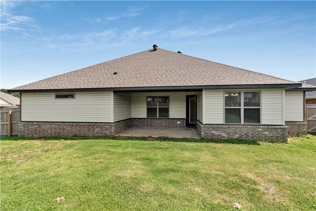 952 Petit Jean Street, Prairie Grove, AR 72753