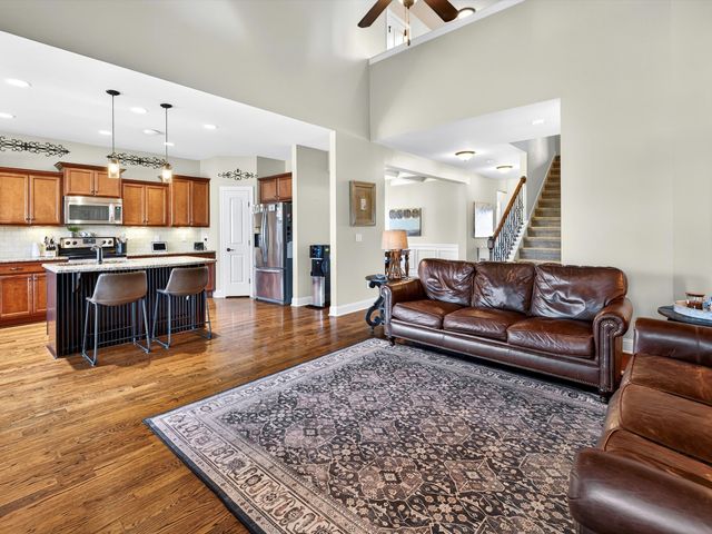 2731 Jasmine St, Lebanon, TN 37087