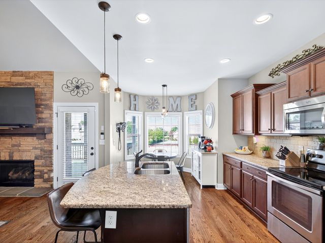 2731 Jasmine St, Lebanon, TN 37087