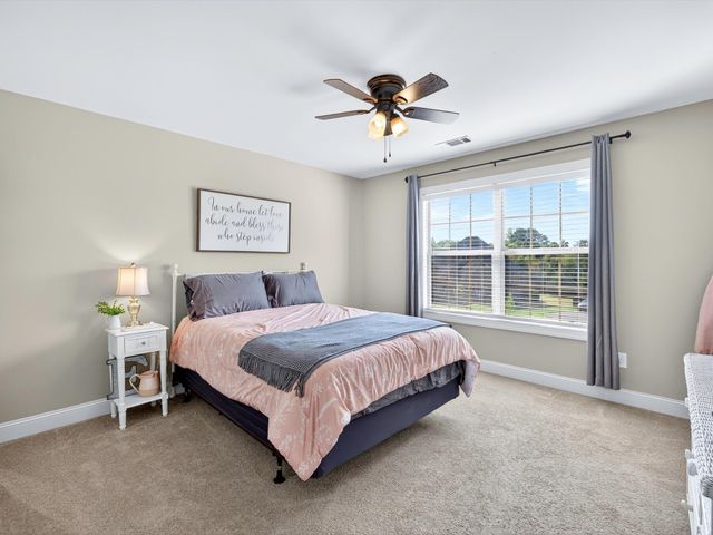 2731 Jasmine St, Lebanon, TN 37087