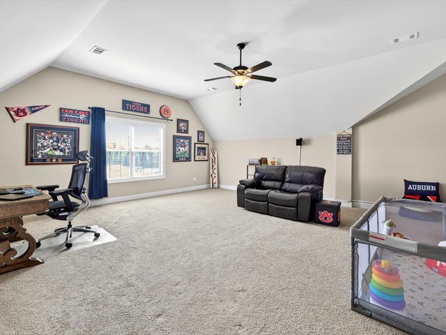 2731 Jasmine St, Lebanon, TN 37087