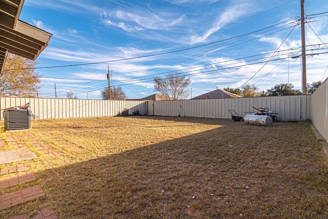 1714 Maple Ave, Midland, TX 79705