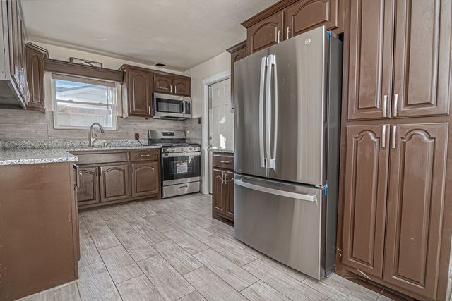 1714 Maple Ave, Midland, TX 79705