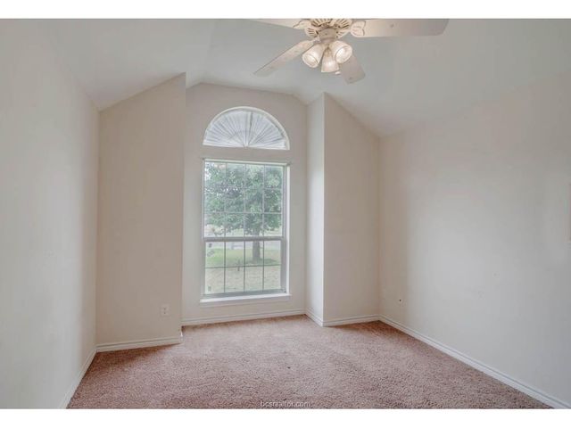 218 Stuttgart Circle, College Station, TX 77845