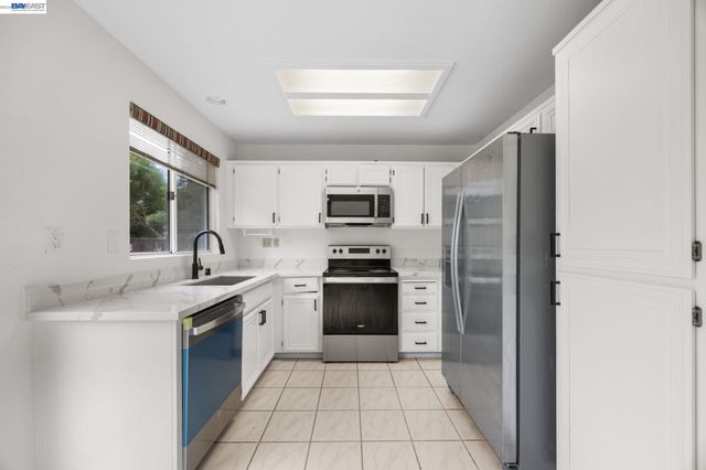 5136 Grass Valley Way, Antioch, CA 94531