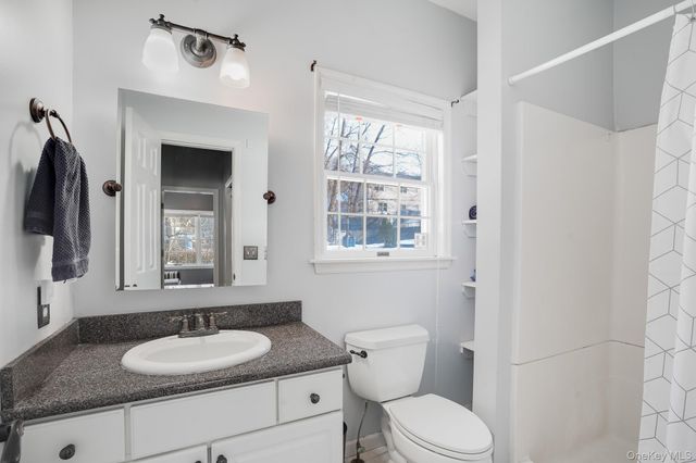 9 Trotter Lane, Poughkeepsie, NY 12603