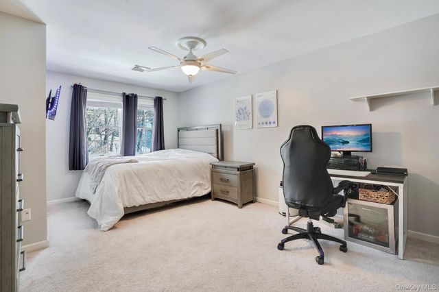 9 Trotter Lane, Poughkeepsie, NY 12603