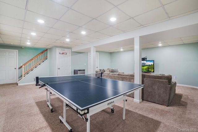 9 Trotter Lane, Poughkeepsie, NY 12603