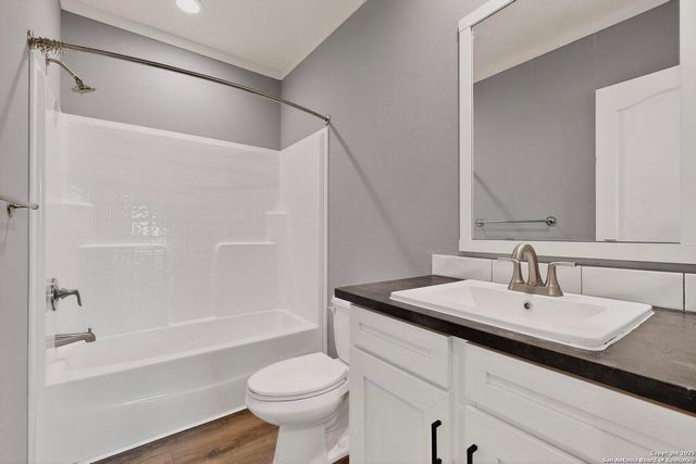 173 Medina Verde, Natalia, TX 78059