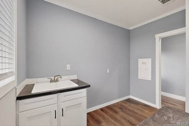 173 Medina Verde, Natalia, TX 78059