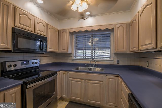 3021 Old Concord Road SE, Smyrna, GA 30082