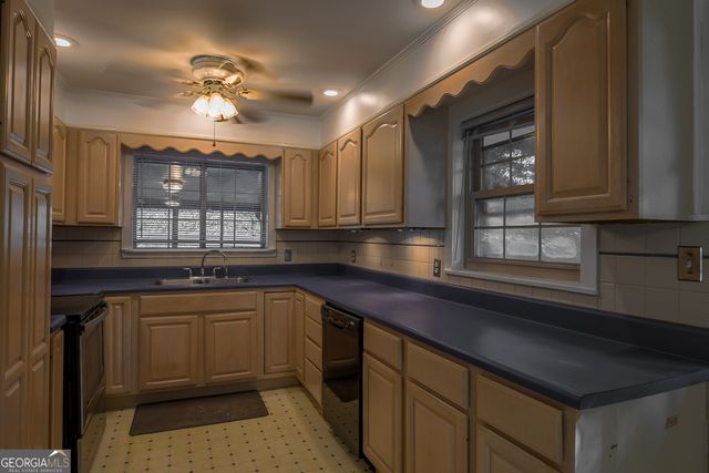 3021 Old Concord Road SE, Smyrna, GA 30082