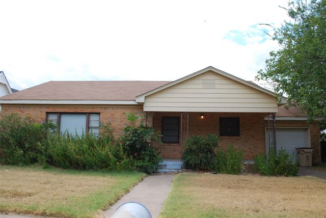 1720 Avenue K, Anson, TX 79501