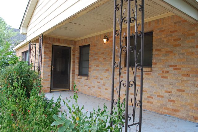 1720 Avenue K, Anson, TX 79501