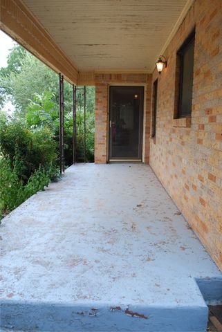 1720 Avenue K, Anson, TX 79501