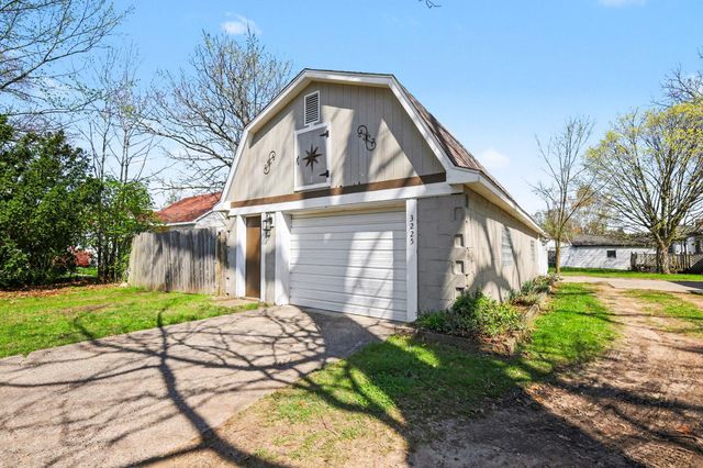 3225 Clyde Park Avenue SW, Wyoming, MI 49509