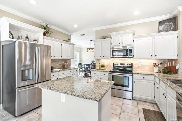 13314 Galicia, Universal City, TX 78148