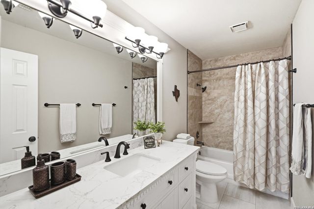 13314 Galicia, Universal City, TX 78148