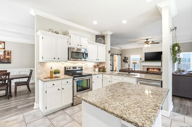 13314 Galicia, Universal City, TX 78148