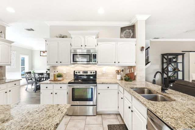 13314 Galicia, Universal City, TX 78148
