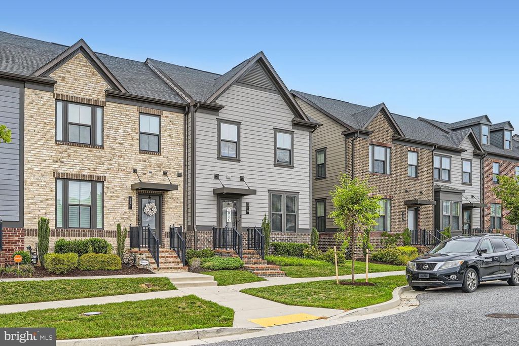 418 HERITAGE ST, Middle River, MD 21220
