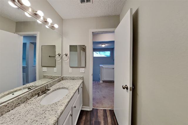 2059 Sienna Trail, Lewisville, TX 75067