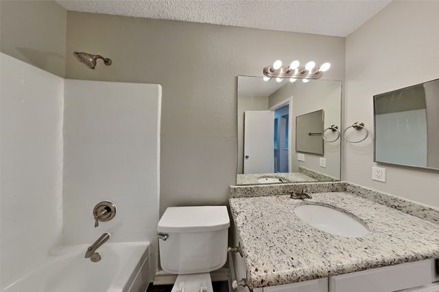 2059 Sienna Trail, Lewisville, TX 75067