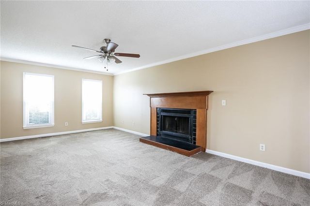 1601 Trinity Garden Circle, Clemmons, NC 27012