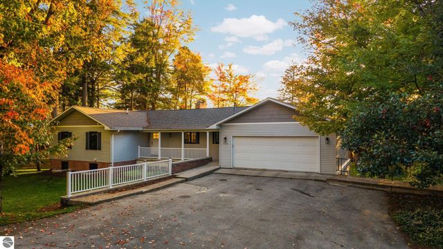 7749 Gingerwood Drive, Traverse City, MI 49685
