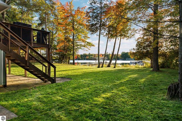 7749 Gingerwood Drive, Traverse City, MI 49685