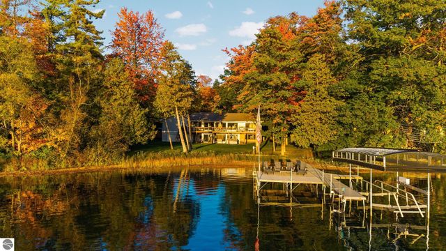 7749 Gingerwood Drive, Traverse City, MI 49685