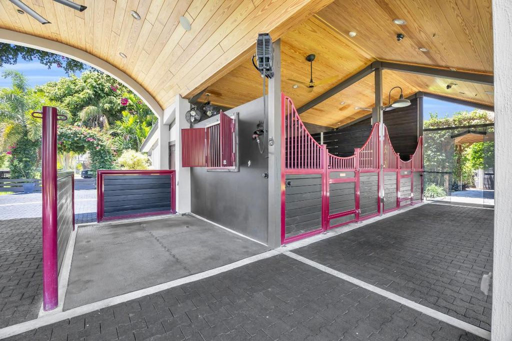 Image 11 of property listing at 12880 Indian Mound Road, Wellington, FL 33449