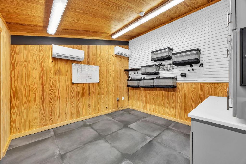 Image 17 of property listing at 12880 Indian Mound Road, Wellington, FL 33449