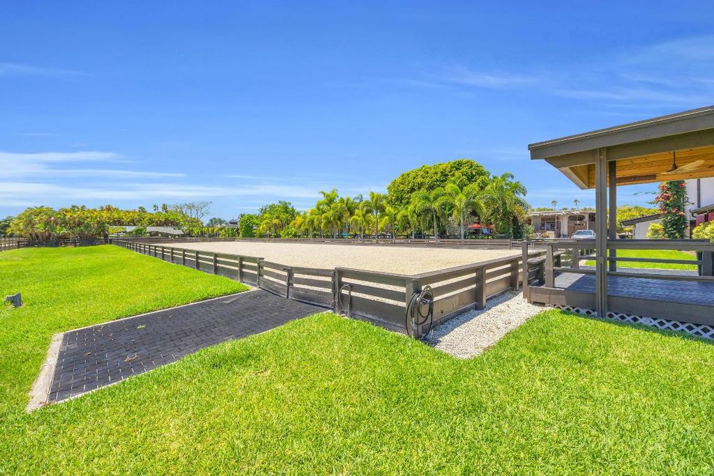 Image 26 of property listing at 12880 Indian Mound Road, Wellington, FL 33449