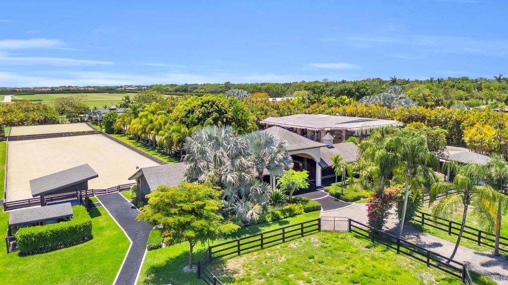 Image 32 of property listing at 12880 Indian Mound Road, Wellington, FL 33449