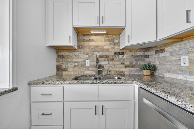 6211 W Northwest Highway G312, Dallas, TX 75225