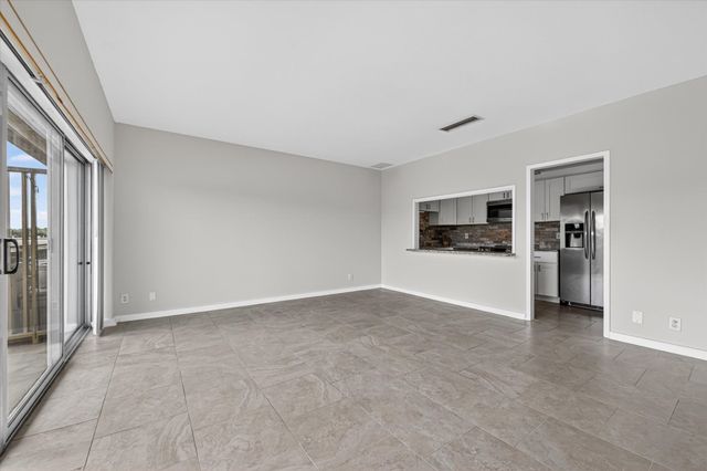 6211 W Northwest Highway G312, Dallas, TX 75225