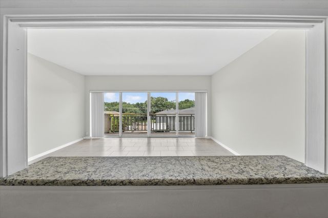 6211 W Northwest Highway G312, Dallas, TX 75225