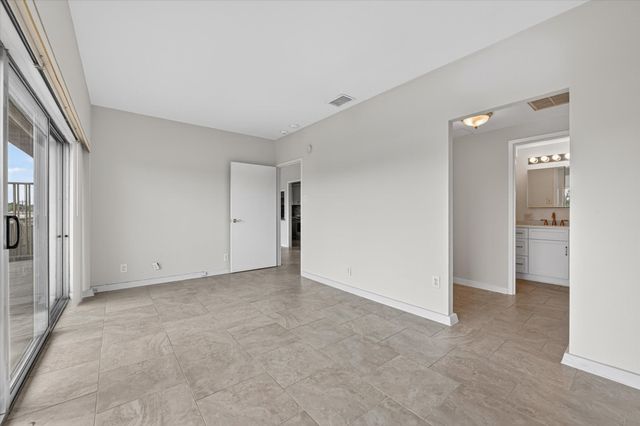 6211 W Northwest Highway G312, Dallas, TX 75225