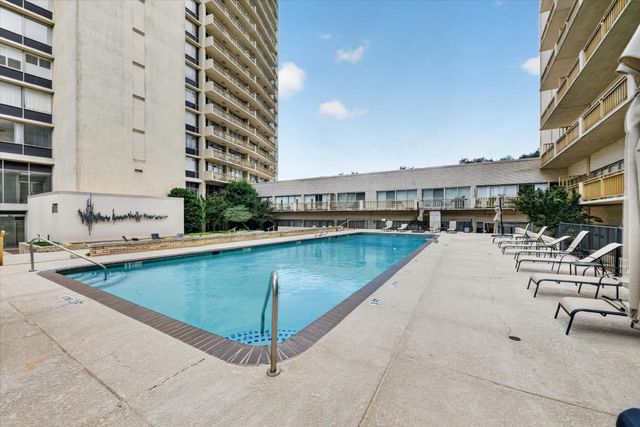 6211 W Northwest Highway G312, Dallas, TX 75225