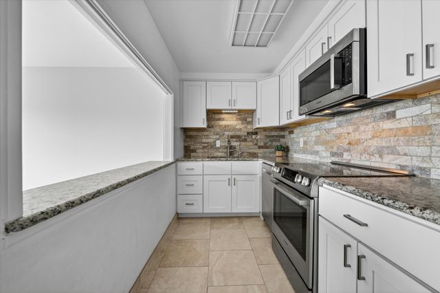 6211 W Northwest Highway G312, Dallas, TX 75225
