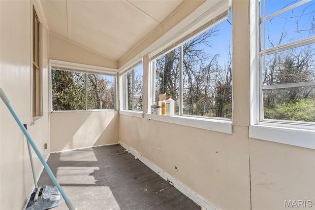 5634 Helen Avenue, St Louis, MO 63136