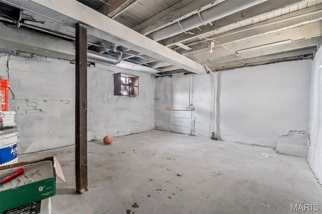 5634 Helen Avenue, St Louis, MO 63136