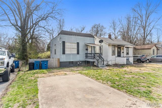 5634 Helen Avenue, St Louis, MO 63136