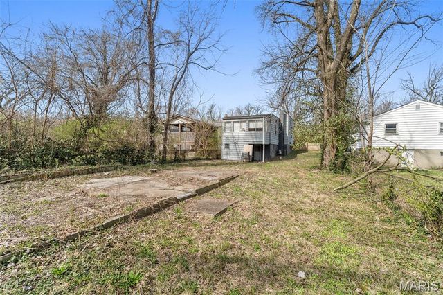 5634 Helen Avenue, St Louis, MO 63136