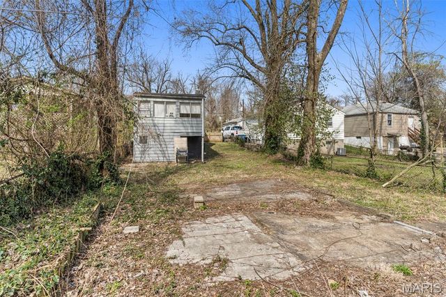 5634 Helen Avenue, St Louis, MO 63136