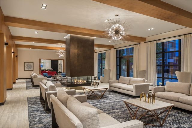 100 Garvies Point Road 1301, Glen Cove, NY 11542