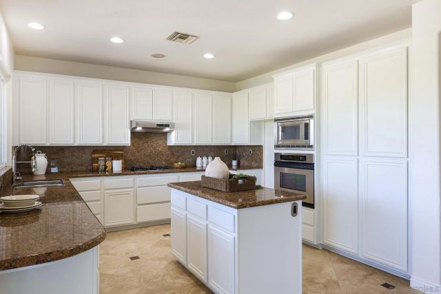 1517 Carmel Ave, Chula Vista, CA 91913