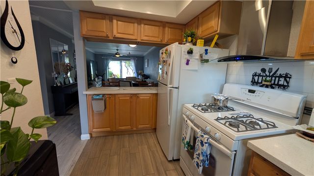 708 W Lambert Road 6, La Habra, CA 90631