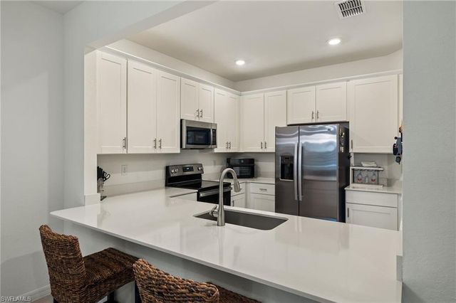 2934 Citrus ST, Naples, FL 34120